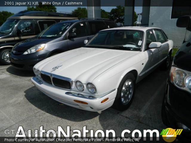 2001 Jaguar XJ XJ8 in White Onyx