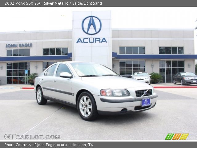 2002 Volvo S60 2.4 in Silver Metallic