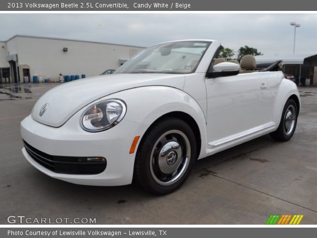 2013 Volkswagen Beetle 2.5L Convertible in Candy White