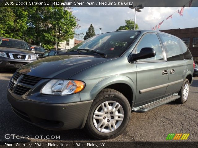 2005 Dodge Caravan SE in Magnesium Green Pearl