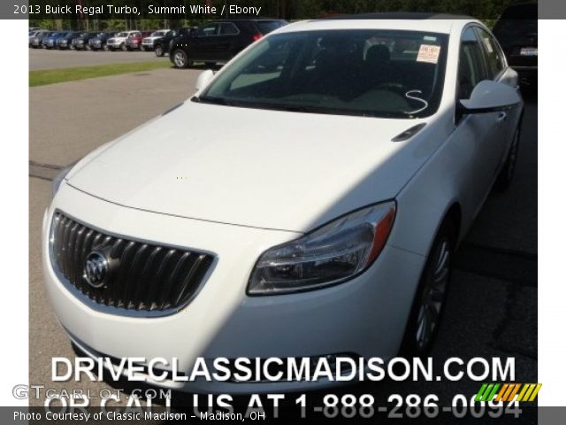 2013 Buick Regal Turbo in Summit White