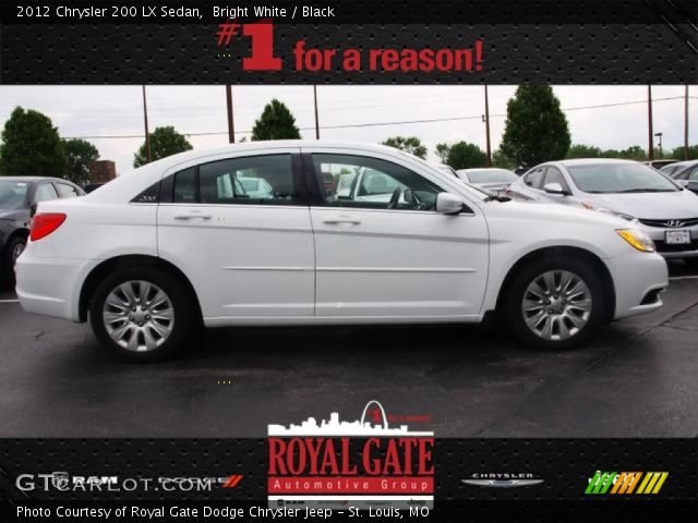 2012 Chrysler 200 LX Sedan in Bright White