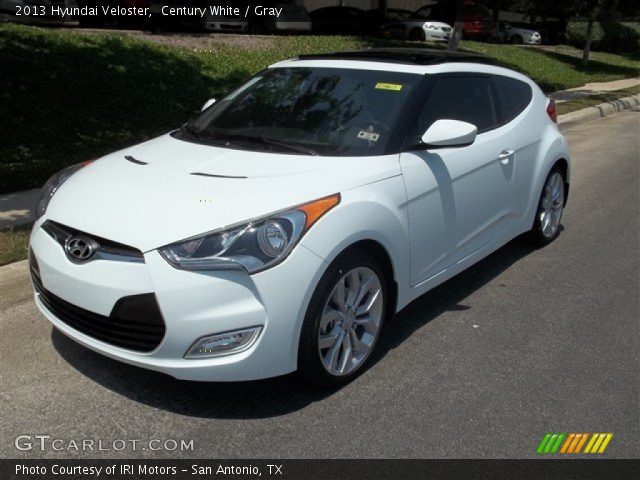 2013 Hyundai Veloster  in Century White