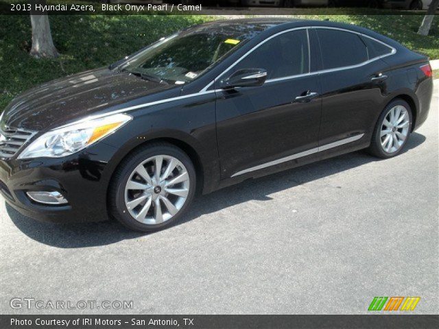2013 Hyundai Azera  in Black Onyx Pearl