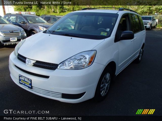 2005 Toyota Sienna LE in Natural White