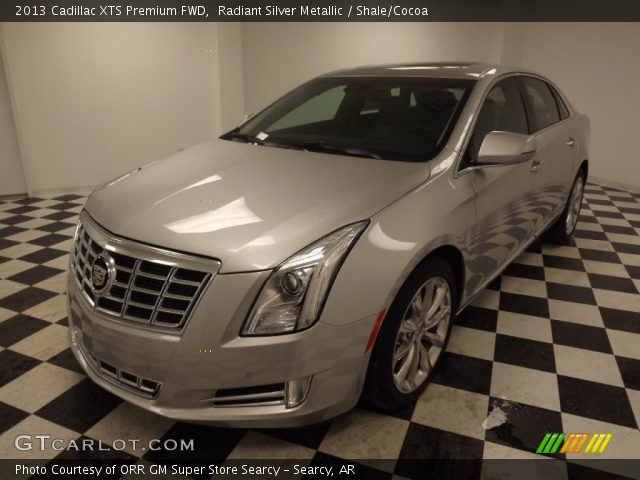 2013 Cadillac XTS Premium FWD in Radiant Silver Metallic
