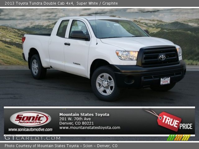 2013 Toyota Tundra Double Cab 4x4 in Super White