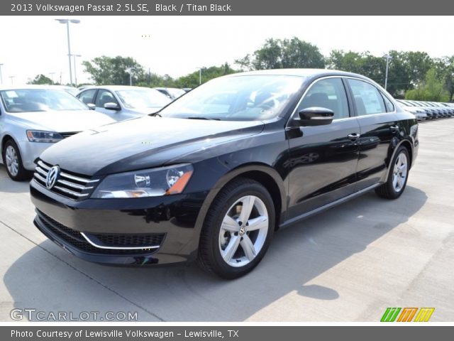 2013 Volkswagen Passat 2.5L SE in Black