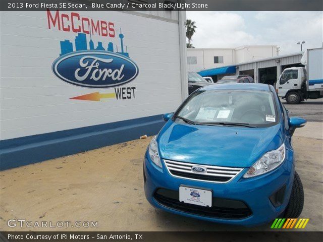 2013 Ford Fiesta SE Sedan in Blue Candy