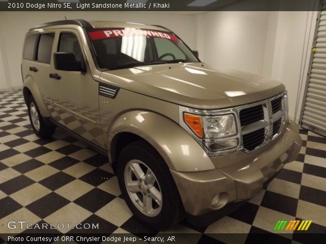 2010 Dodge Nitro SE in Light Sandstone Metallic
