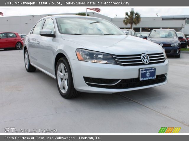 2013 Volkswagen Passat 2.5L SE in Reflex Silver Metallic