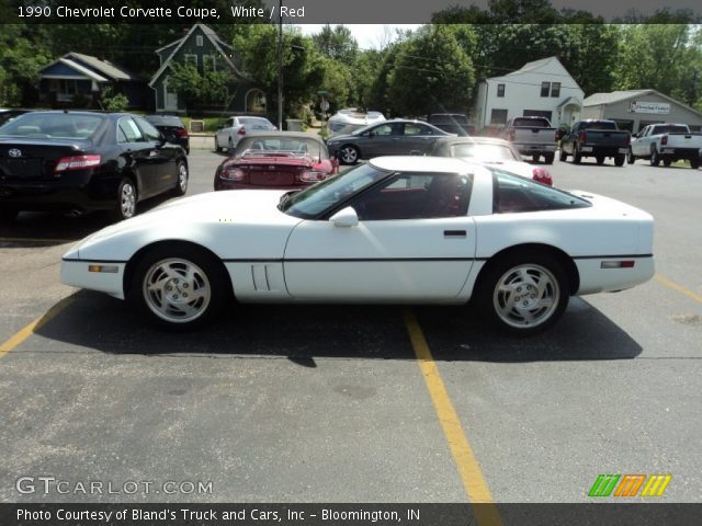 1990 Chevrolet Corvette Coupe in White