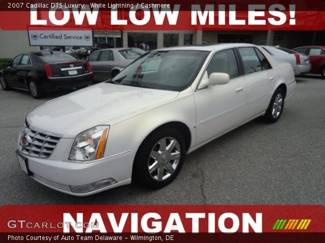 2007 Cadillac DTS Luxury in White Lightning