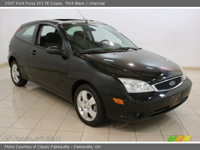 2007 Ford Focus ZX3 SE Coupe in Pitch Black