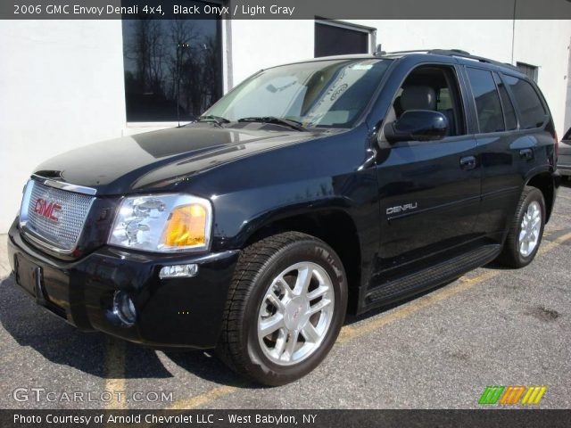 2006 GMC Envoy Denali 4x4 in Black Onyx