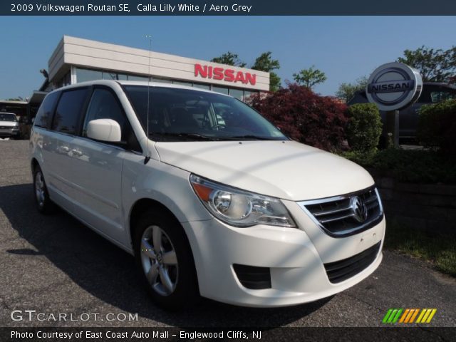2009 Volkswagen Routan SE in Calla Lilly White