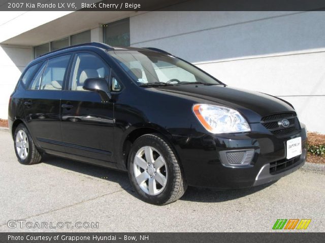 2007 Kia Rondo LX V6 in Black Cherry