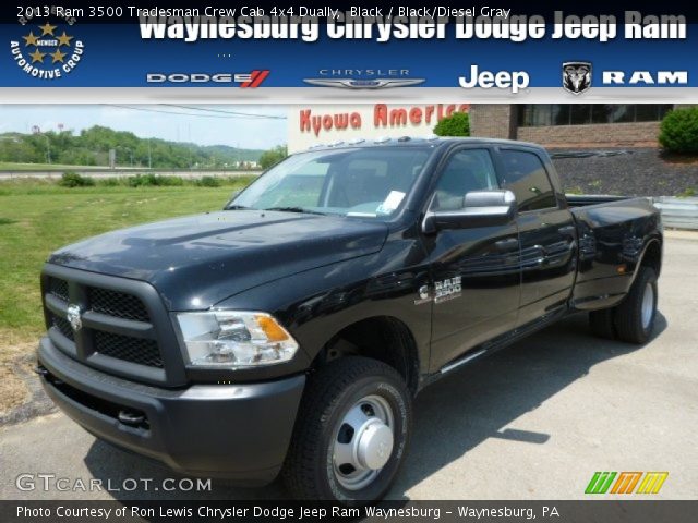 2013 Ram 3500 Tradesman Crew Cab 4x4 Dually in Black