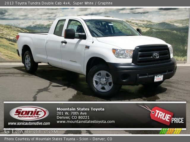 2013 Toyota Tundra Double Cab 4x4 in Super White