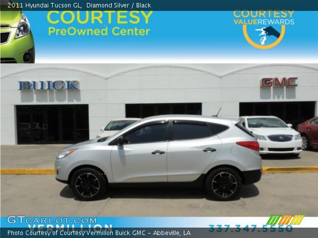 2011 Hyundai Tucson GL in Diamond Silver