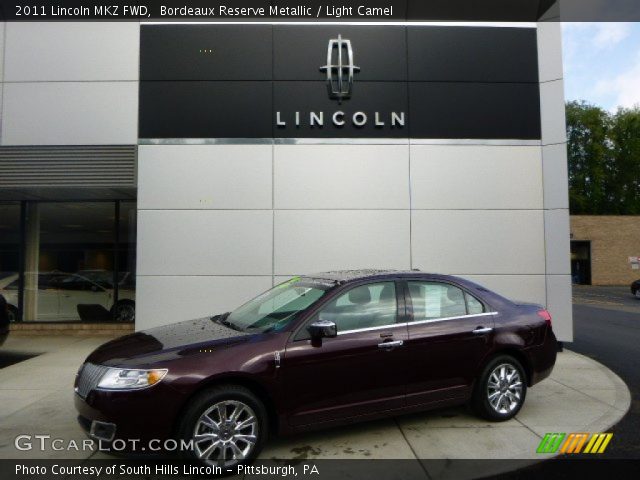 2011 Lincoln MKZ FWD in Bordeaux Reserve Metallic