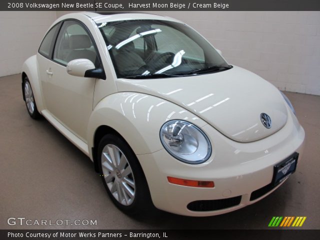 2008 Volkswagen New Beetle SE Coupe in Harvest Moon Beige