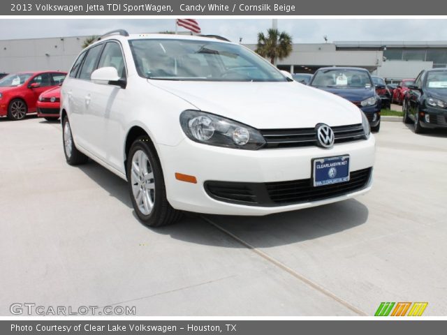 2013 Volkswagen Jetta TDI SportWagen in Candy White