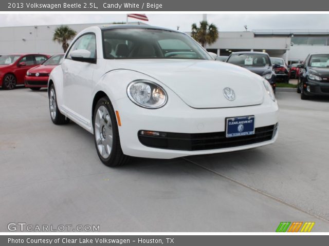 2013 Volkswagen Beetle 2.5L in Candy White