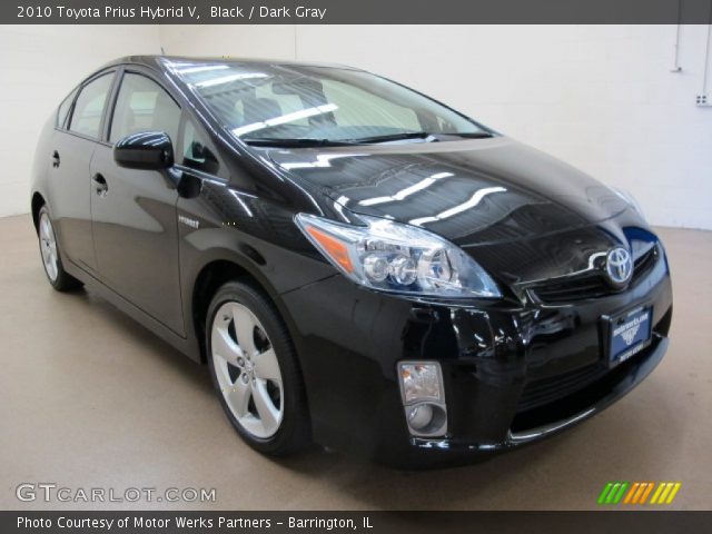 2010 Toyota Prius Hybrid V in Black