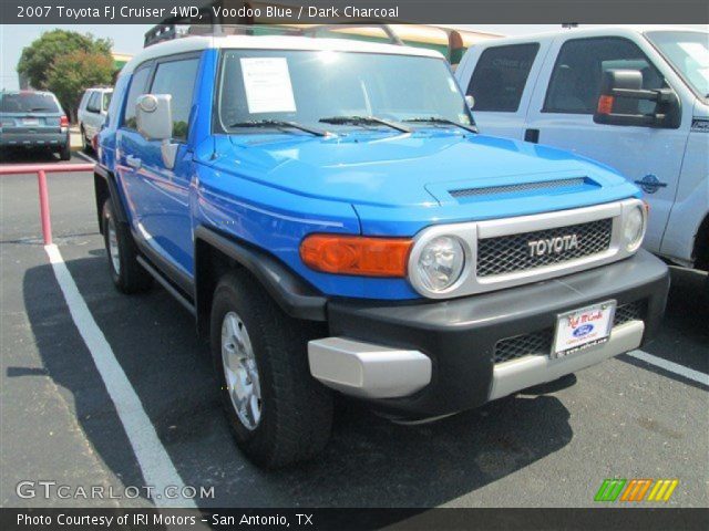 2007 Toyota FJ Cruiser 4WD in Voodoo Blue