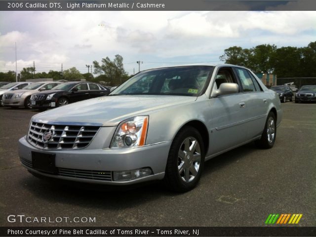 2006 Cadillac DTS  in Light Platinum Metallic