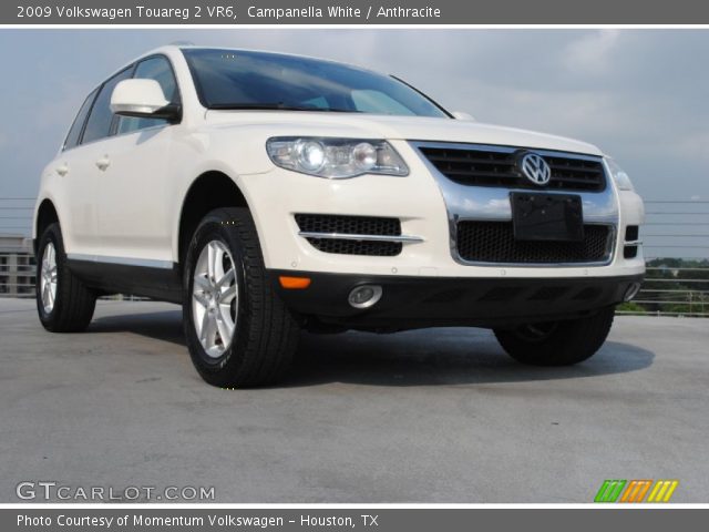 2009 Volkswagen Touareg 2 VR6 in Campanella White