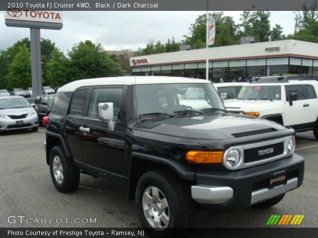 2010 Toyota FJ Cruiser 4WD in Black