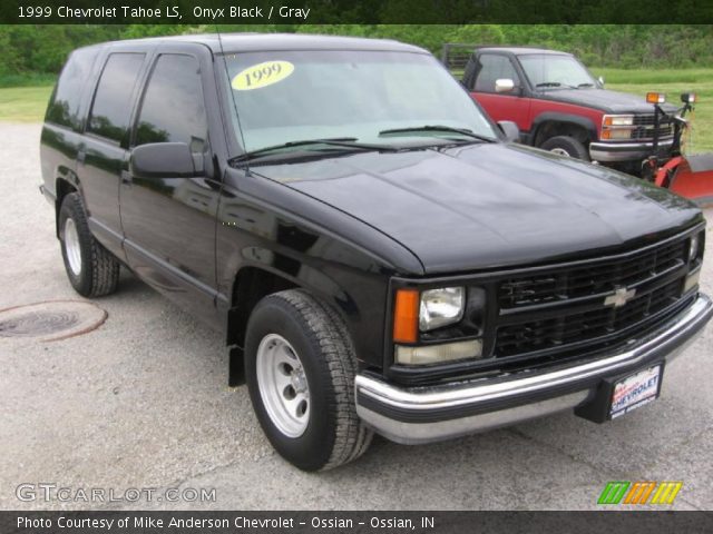 1999 Chevrolet Tahoe LS in Onyx Black