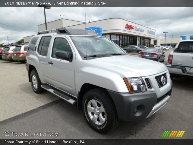 2010 Nissan Xterra S 4x4 in Silver Lightning Metallic