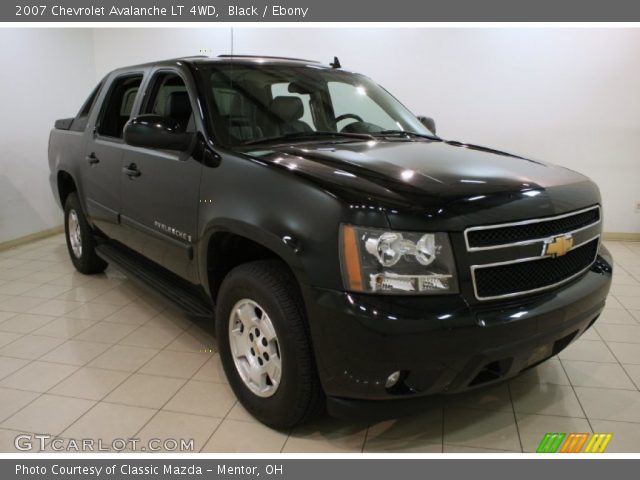 2007 Chevrolet Avalanche LT 4WD in Black