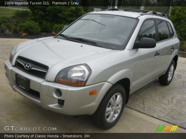 2009 Hyundai Tucson GLS in Platinum