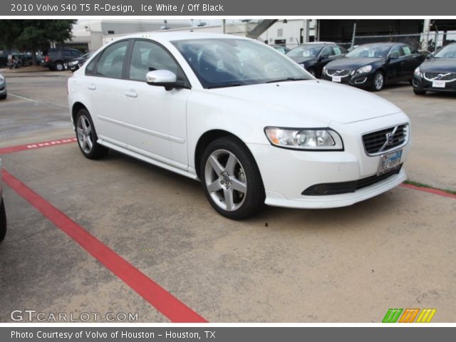 2010 Volvo S40 T5 R-Design in Ice White