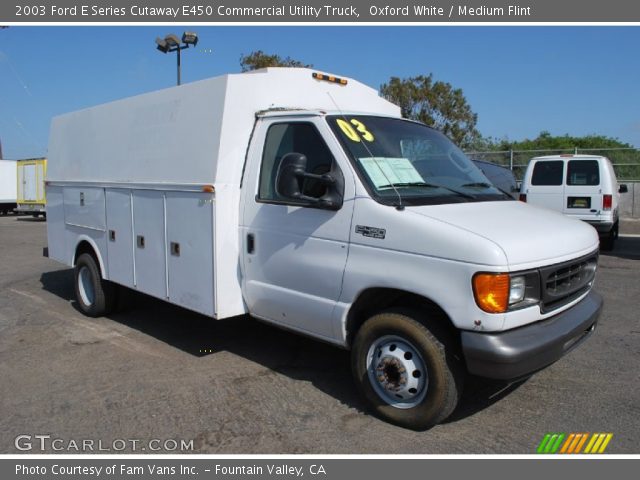 2003 Ford E Series Cutaway E450 Commercial Utility Truck in Oxford White