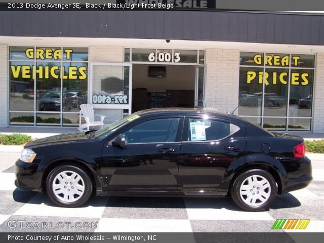 2013 Dodge Avenger SE in Black
