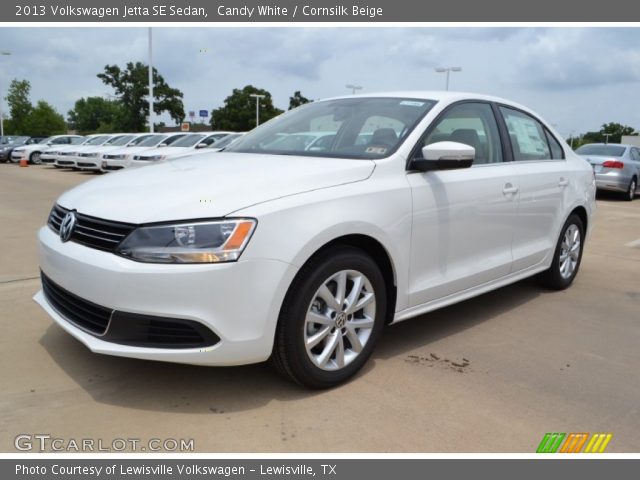 2013 Volkswagen Jetta SE Sedan in Candy White