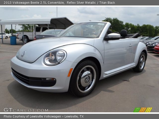 2013 Volkswagen Beetle 2.5L Convertible in Reflex Silver Metallic