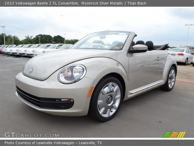 2013 Volkswagen Beetle 2.5L Convertible in Moonrock Silver Metallic