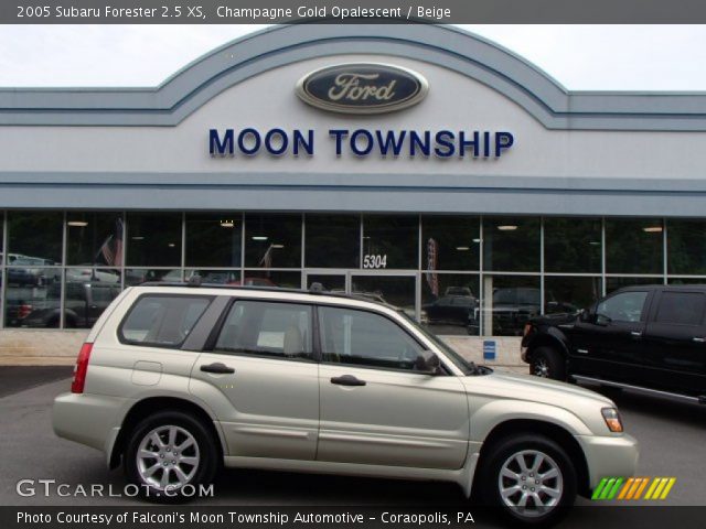 2005 Subaru Forester 2.5 XS in Champagne Gold Opalescent