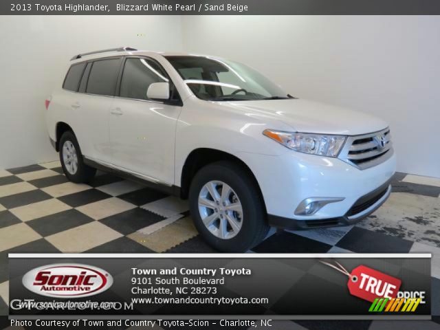 2013 Toyota Highlander  in Blizzard White Pearl