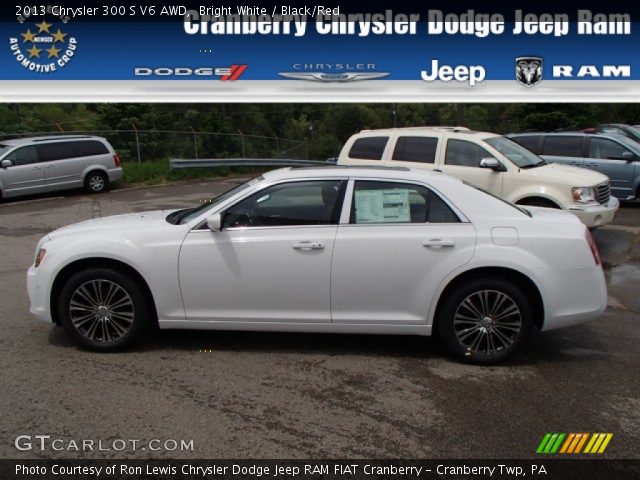 2013 Chrysler 300 S V6 AWD in Bright White