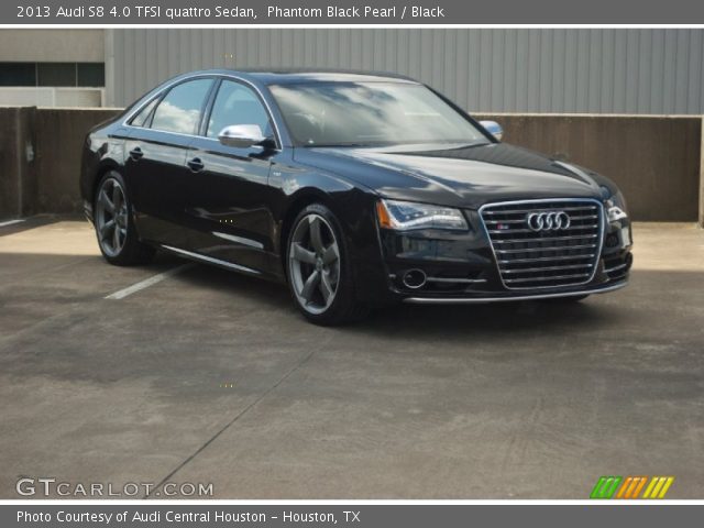 2013 Audi S8 4.0 TFSI quattro Sedan in Phantom Black Pearl