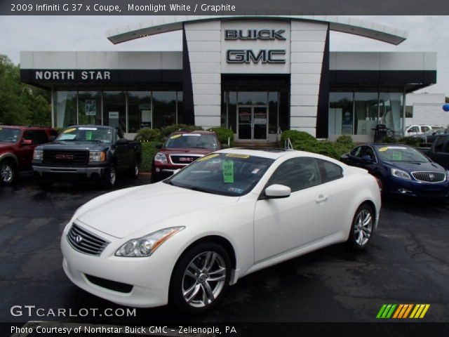 2009 Infiniti G 37 x Coupe in Moonlight White