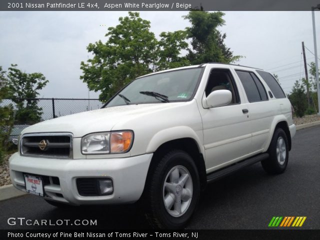 2001 Nissan Pathfinder LE 4x4 in Aspen White Pearlglow