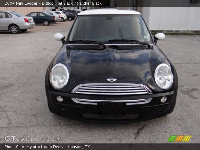 2004 Mini Cooper Hardtop in Jet Black